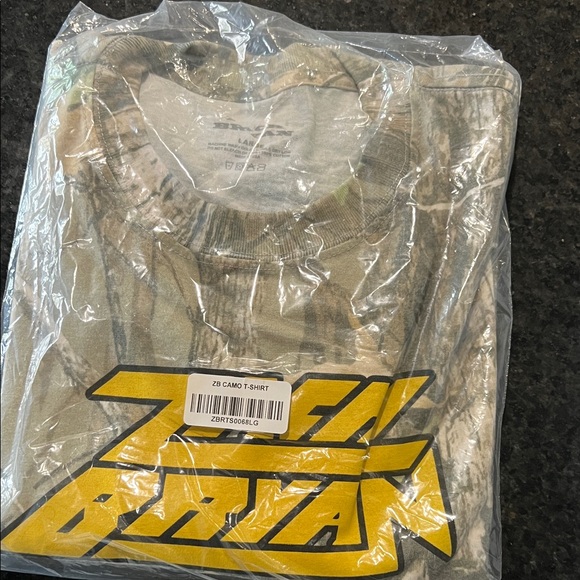 Zach Bryan Camo Tee - Picture 1 of 3
